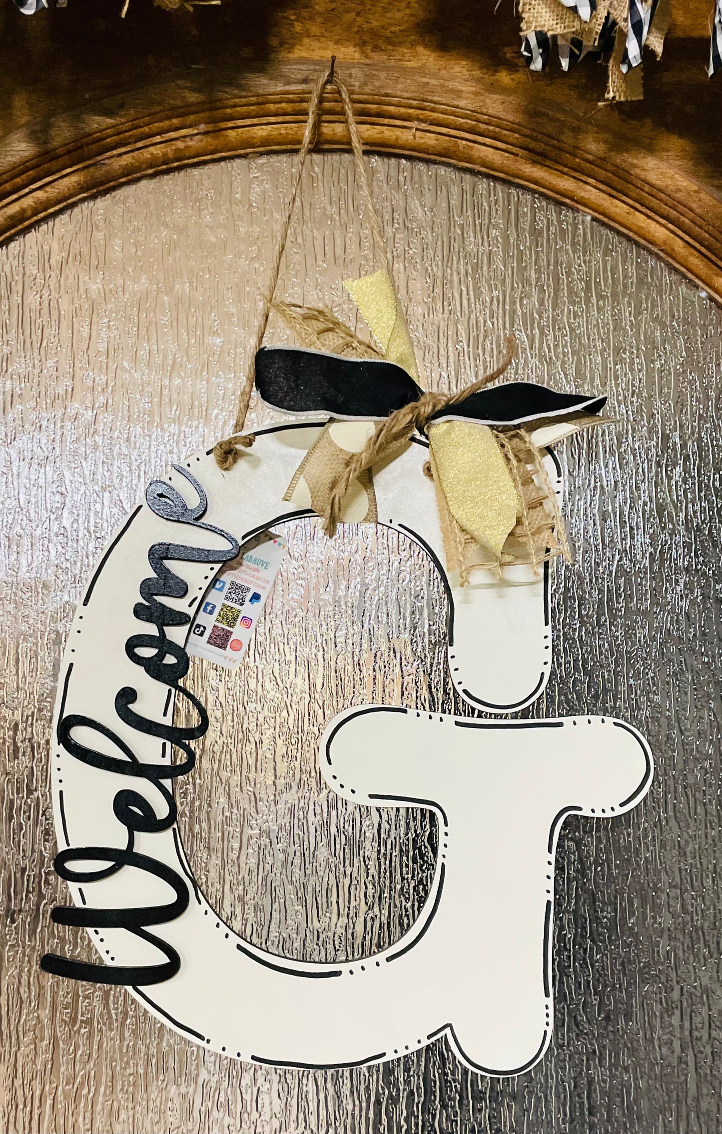 Initial welcome hanger