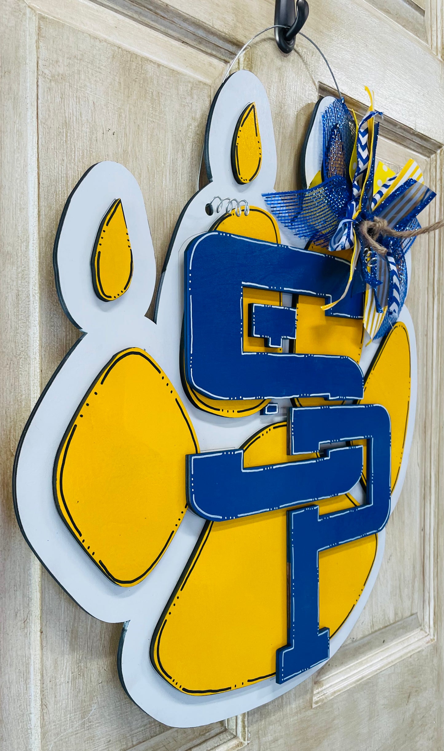 3D St. Paul's School Wolf Paw door hanger