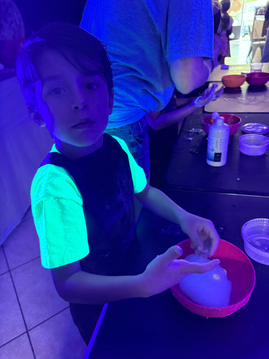 Kids GLEAUX birthday party - 2 hrs, bath sizzling salts & slime making