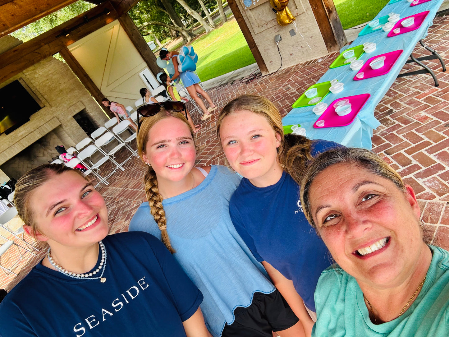 Kids birthday party - Slime Bar & Slime making on location