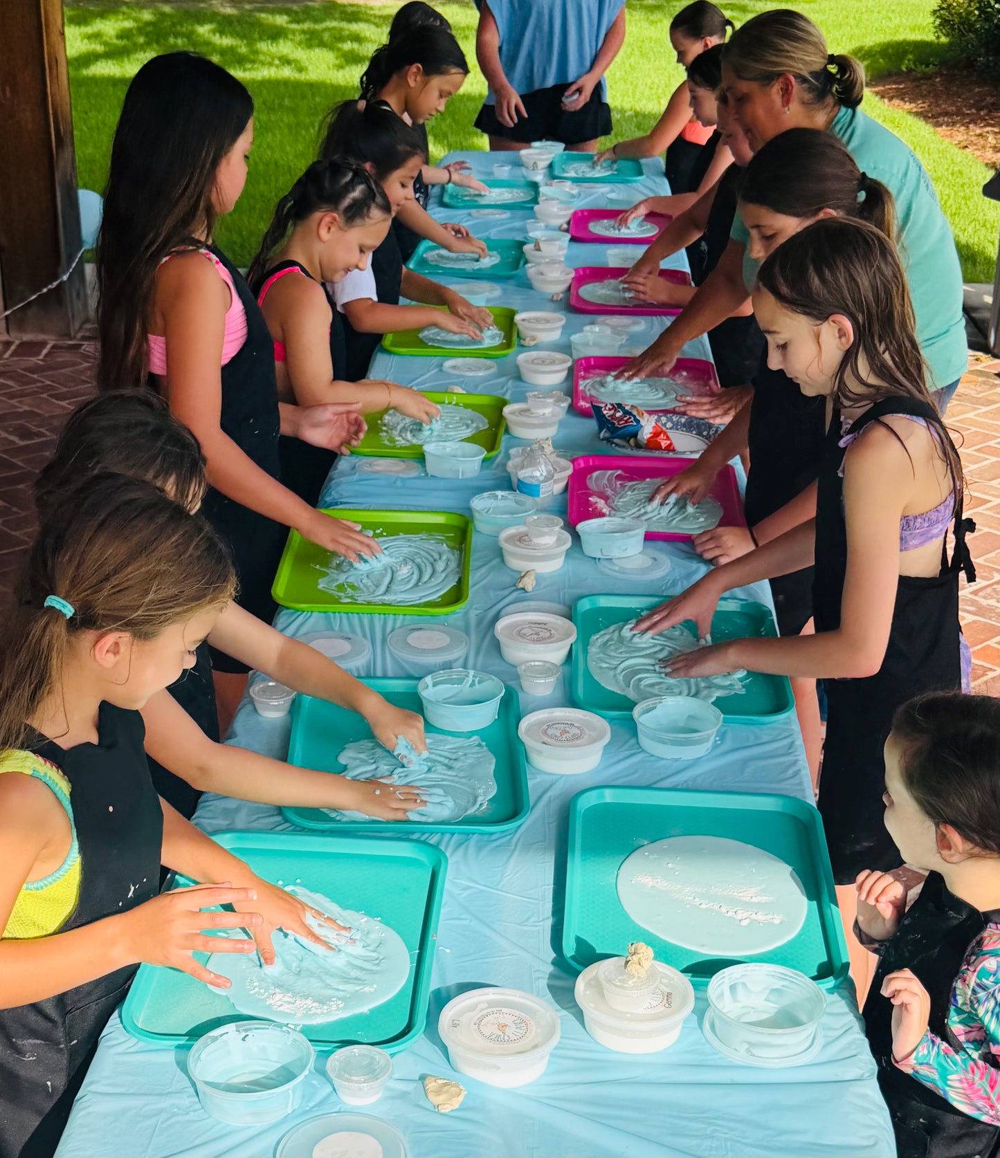 Kids birthday party - Slime Bar & Slime making on location