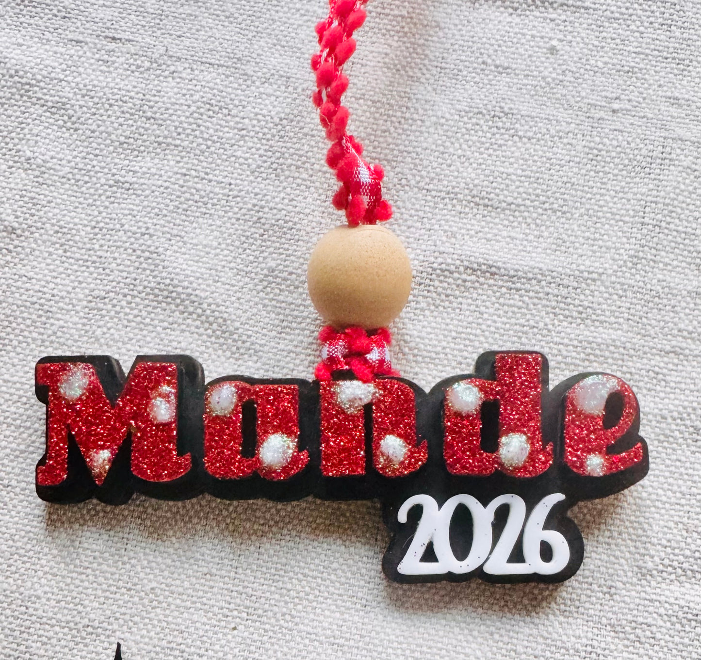 Mande 2026 ornament