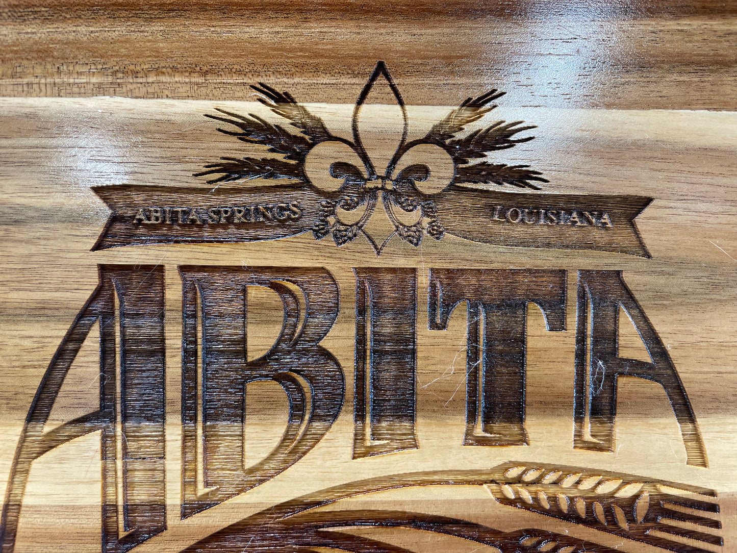 Custom engraved wood cutting/serving/display board with cracker/dip tray