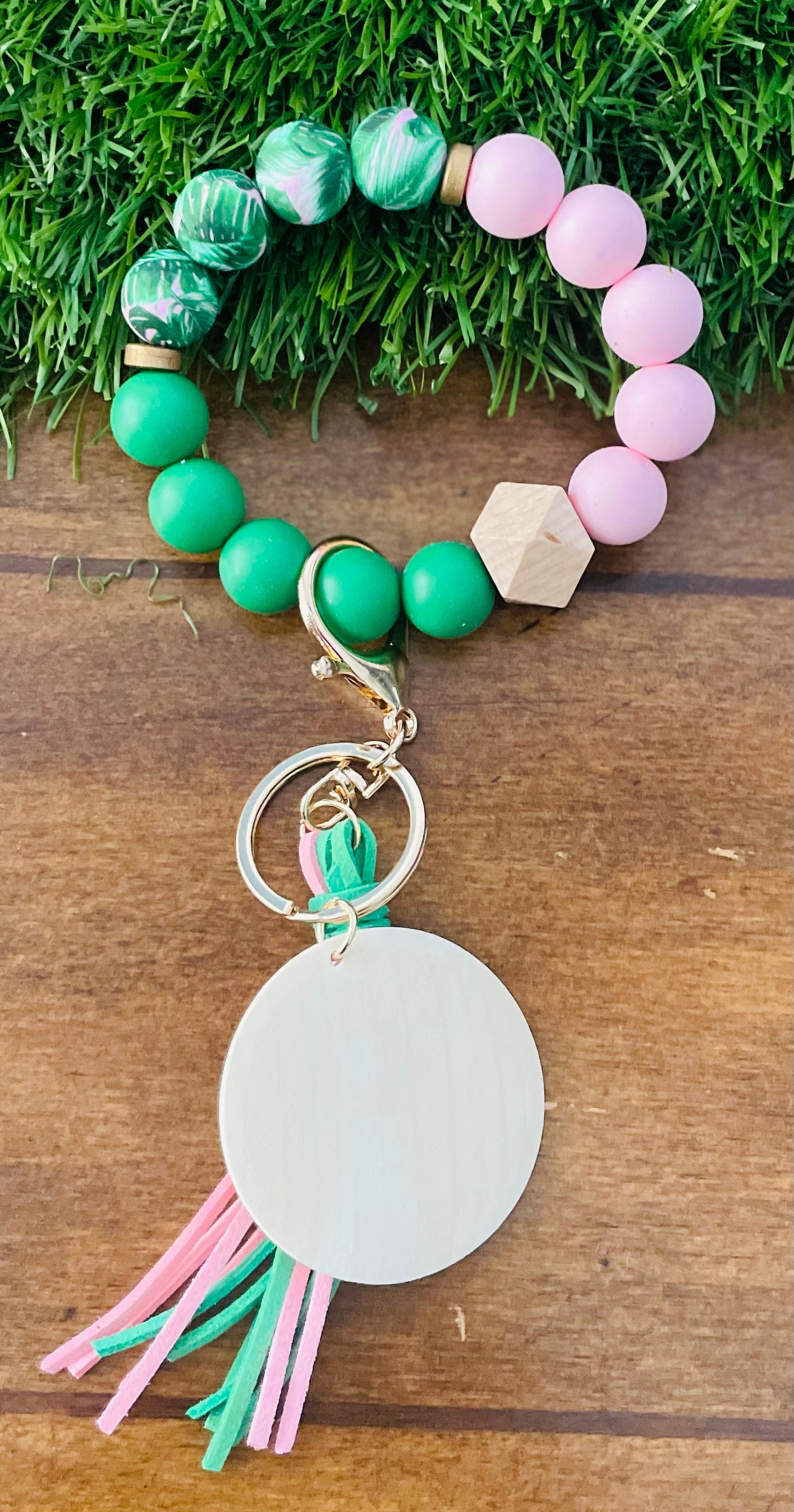 Silicone bead key ring wristlet with custom engraving & tassel