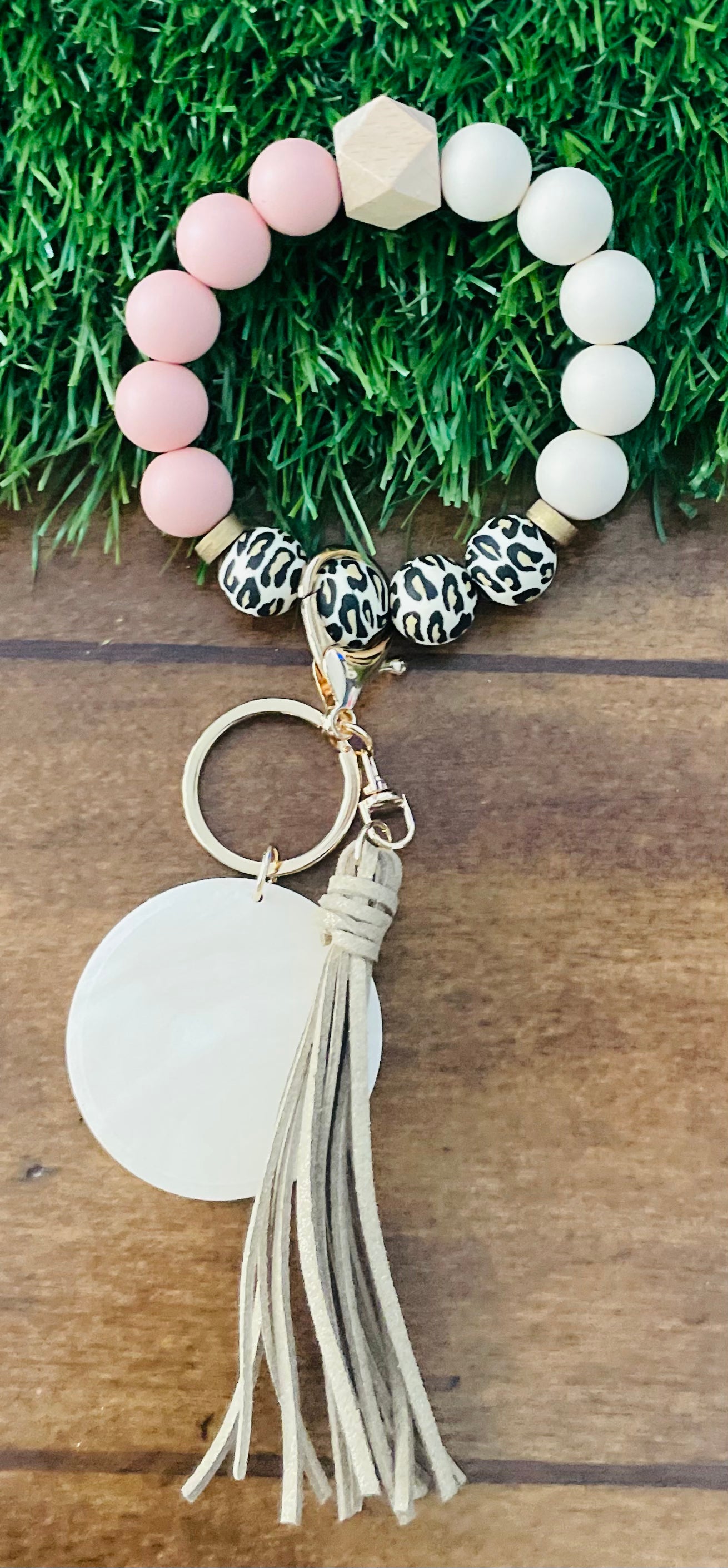 Silicone bead key ring wristlet with custom engraving & tassel