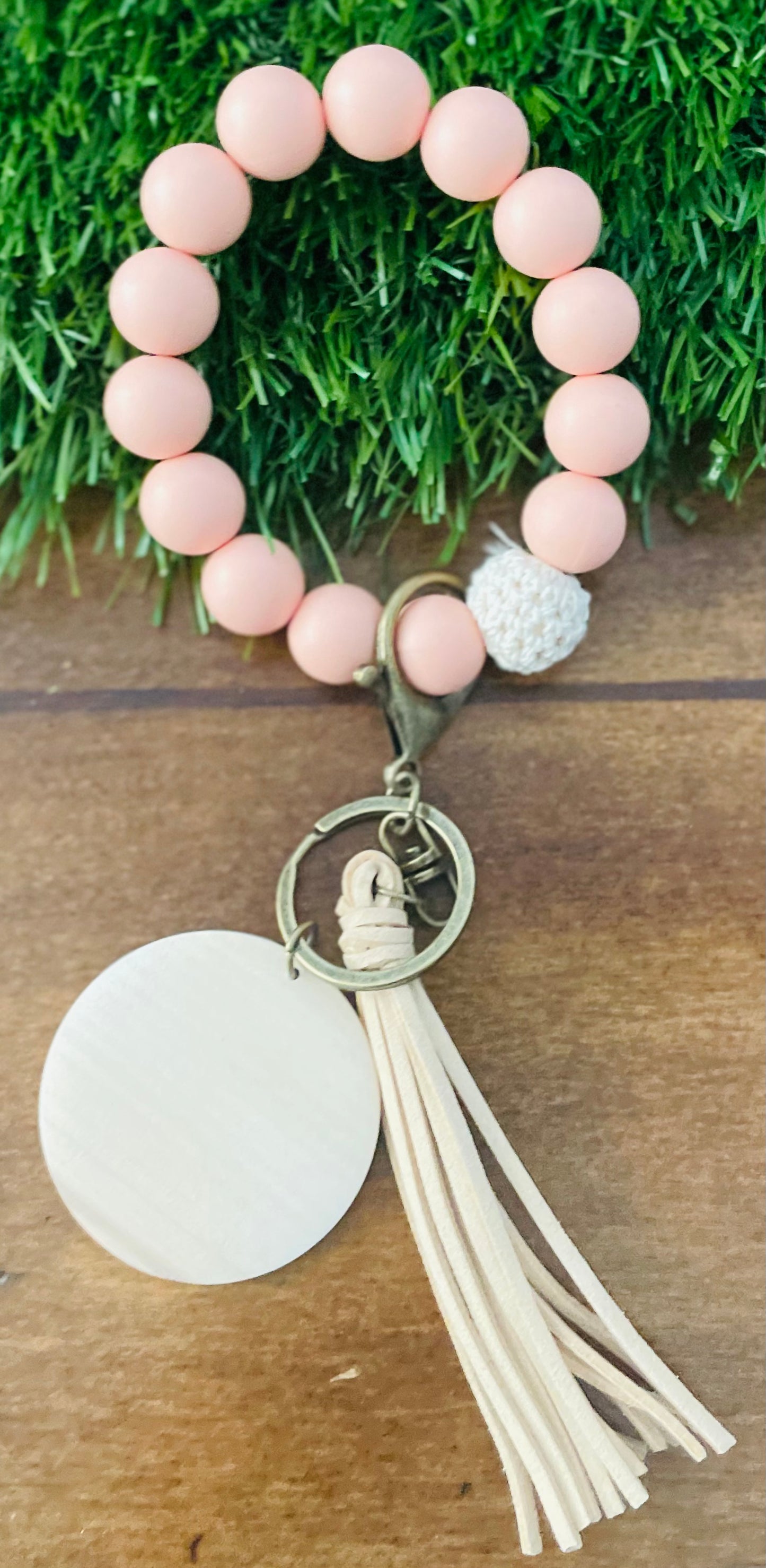 Silicone bead key ring wristlet with custom engraving & tassel