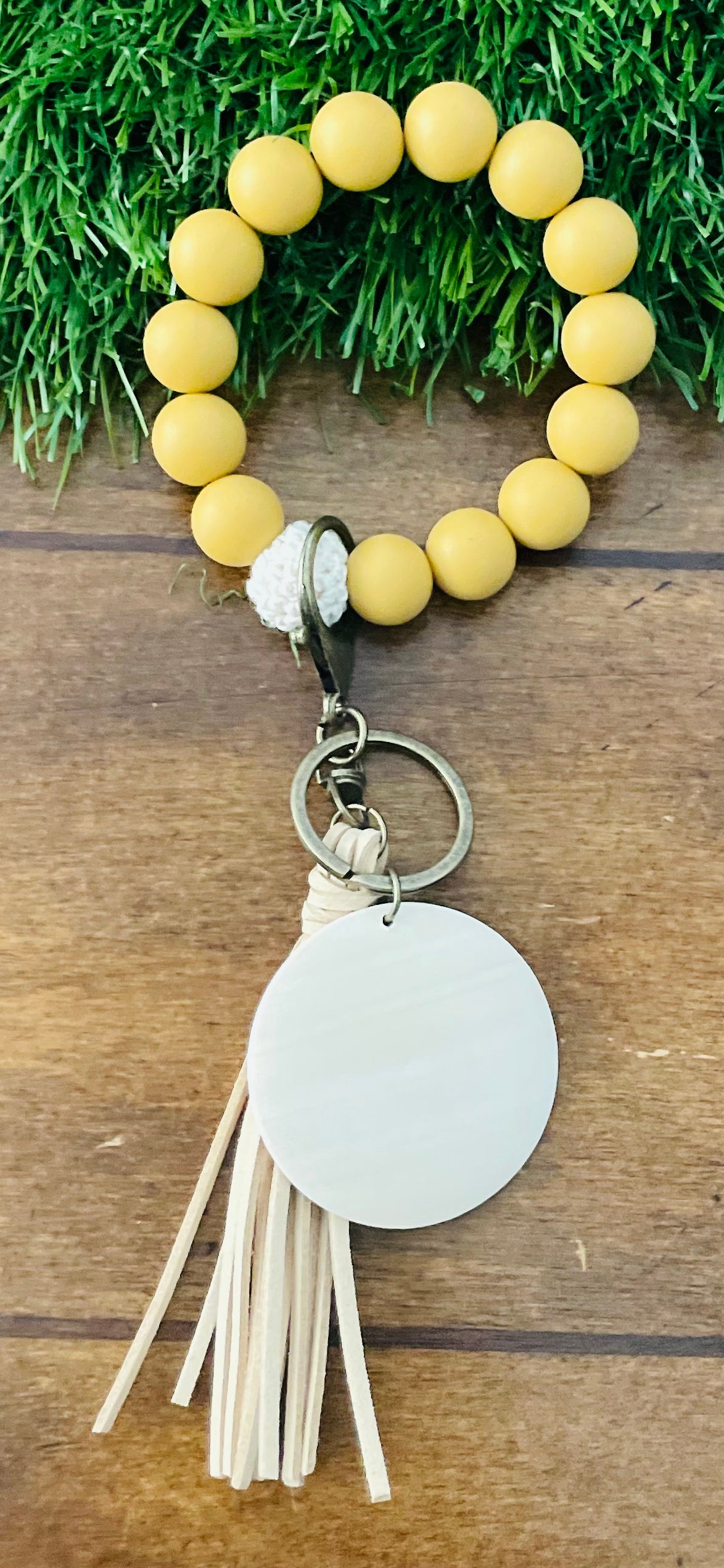 Silicone bead key ring wristlet with custom engraving & tassel