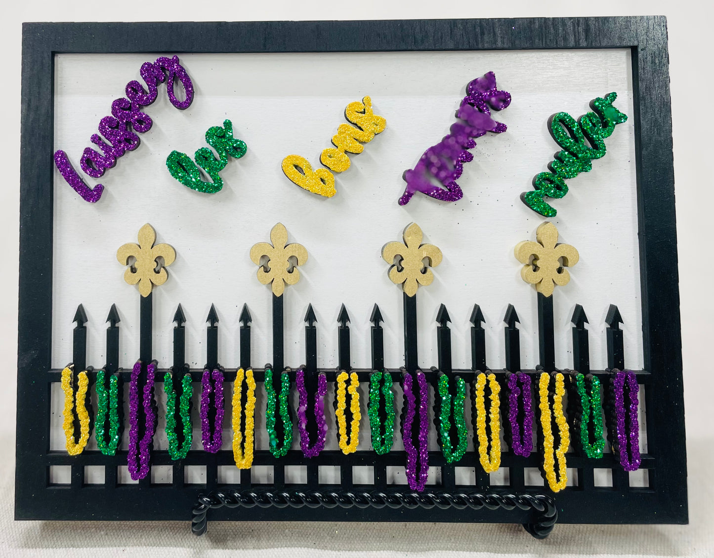 Laissez les bon temps rouler - Hang your Beads shelf sitter