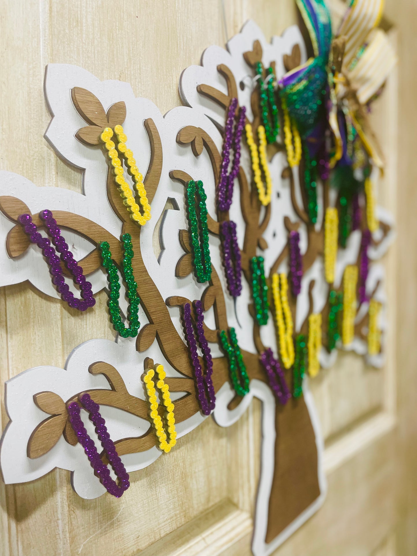 3D Mardi Gras bead tree