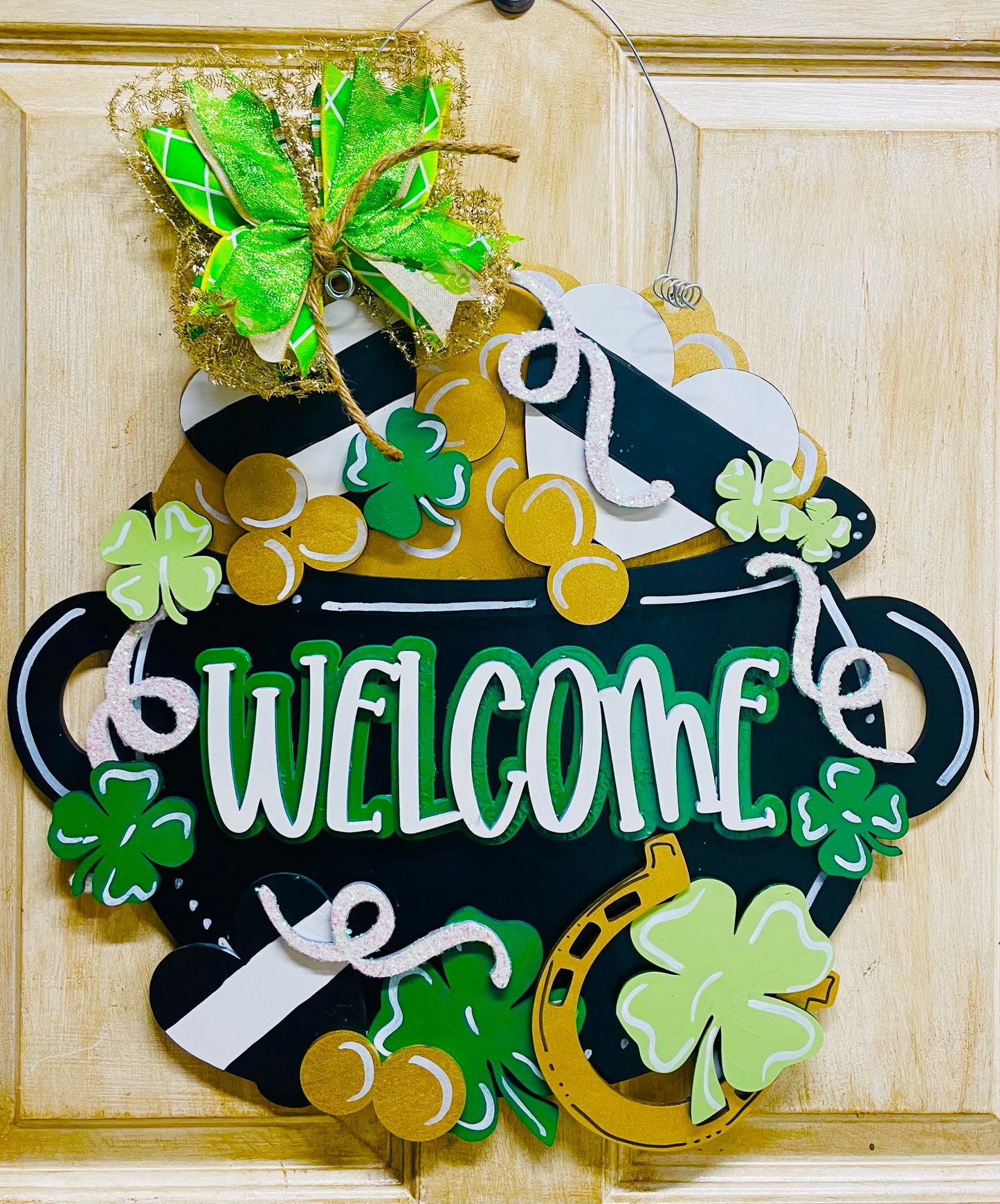 3D pot of gold door hanger w/welcome